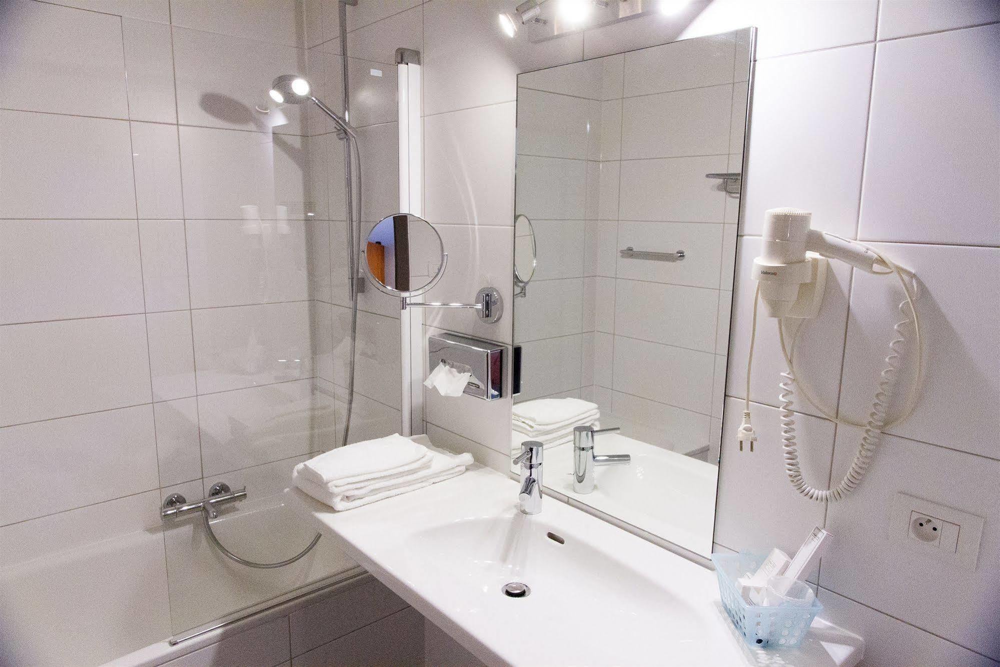 Best Western Plus Aldhem Hotel Grobbendonk ภายนอก รูปภาพ